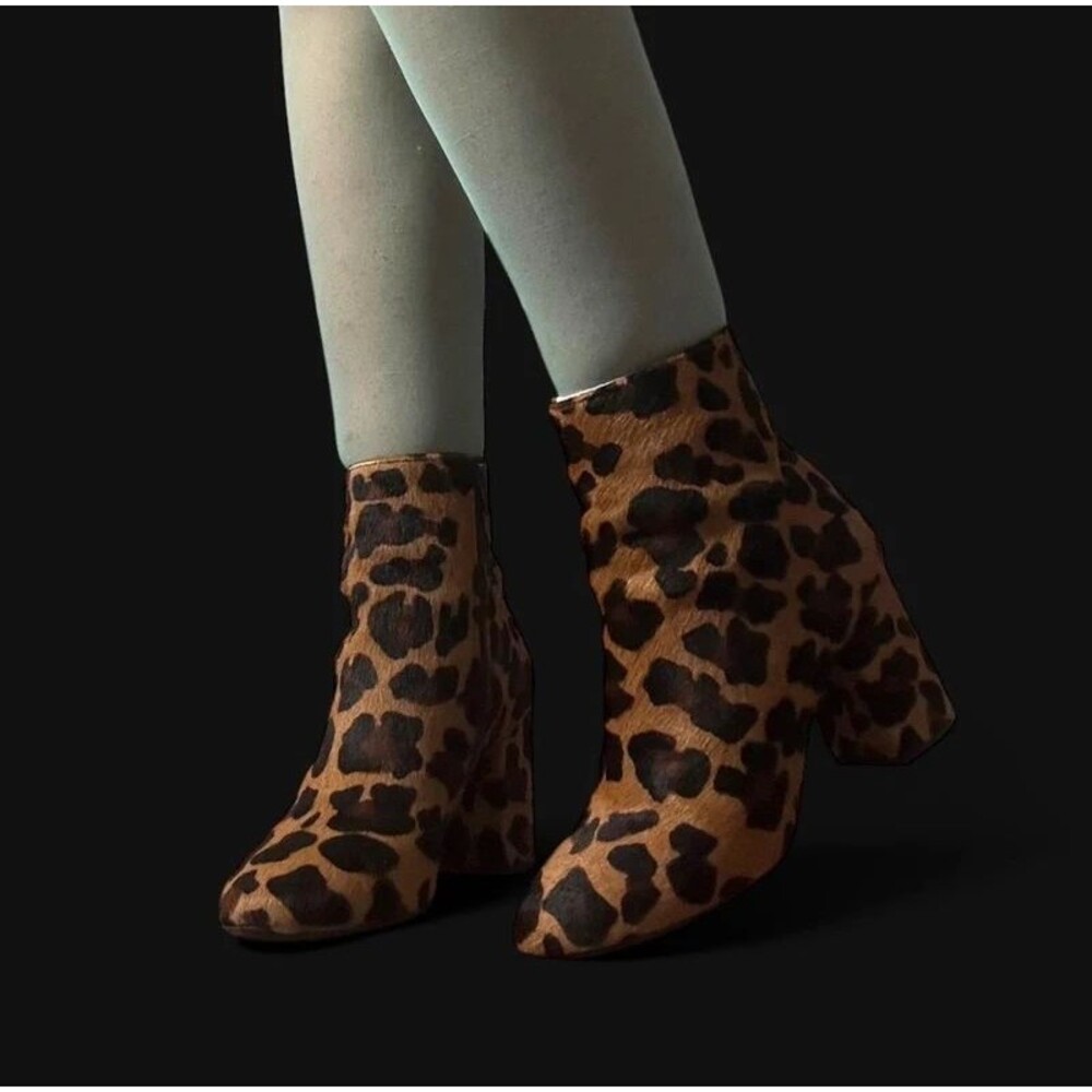2000s leopard print faux fur boot heels